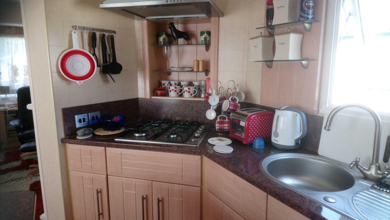 33 Beach Retreat Lodge Pevensey Bay Holiday Park Esterno foto